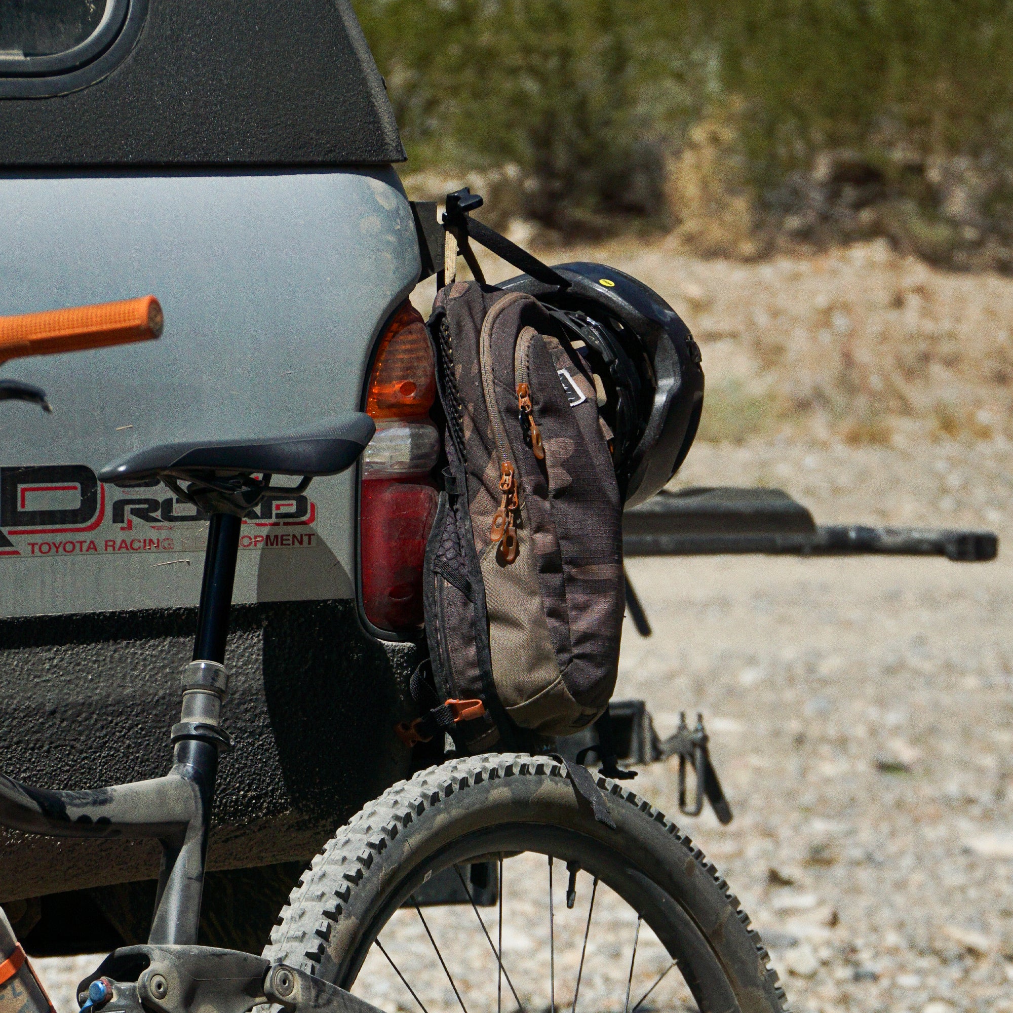 Weekender Utility Hook - Toyota Tacoma